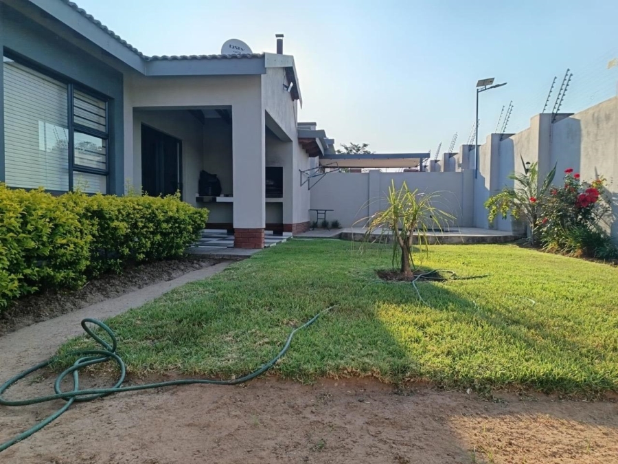 To Let 3 Bedroom Property for Rent in Waterkloof A H North West